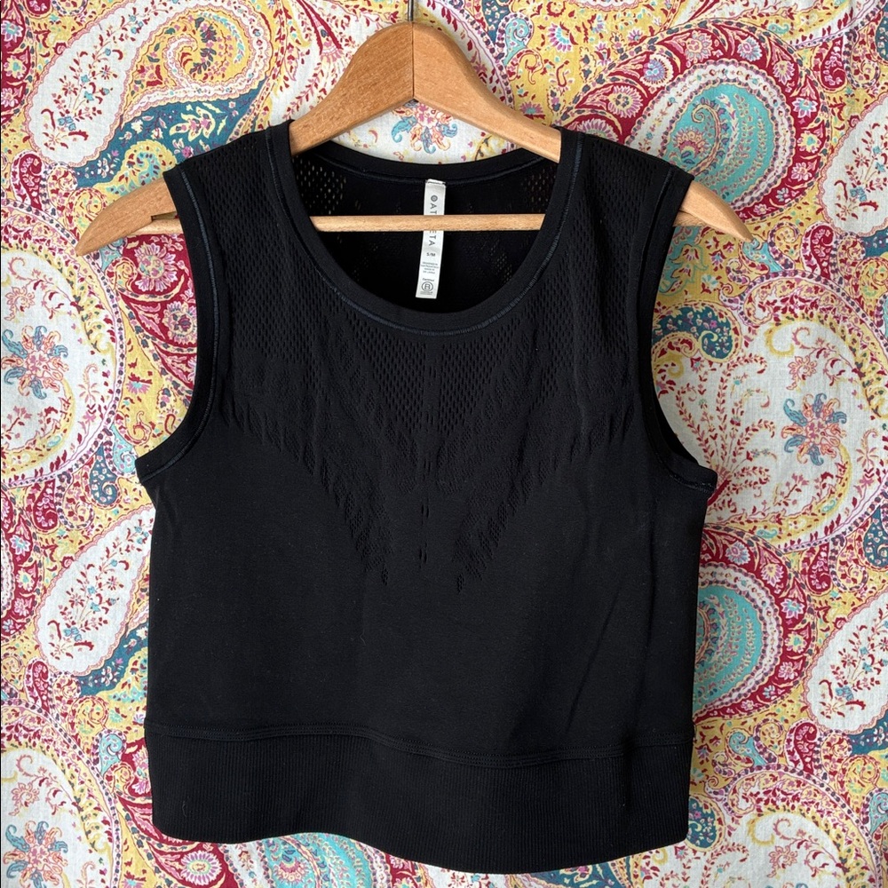 Athleta S/M Ujjayi crop tank top nylon/spandex black gym activewear low impact